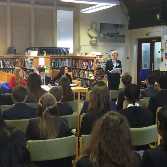 Woodbridge students attend MUN Conference at Reigate