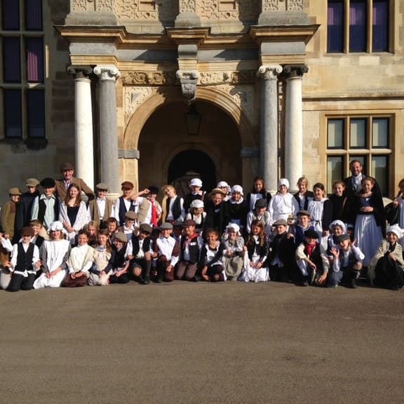 Year 6 Pupils Experience Victorian Life at Audley End
